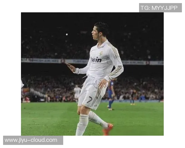 激情时刻足球巨星进球后的经典庆祝动作大集合