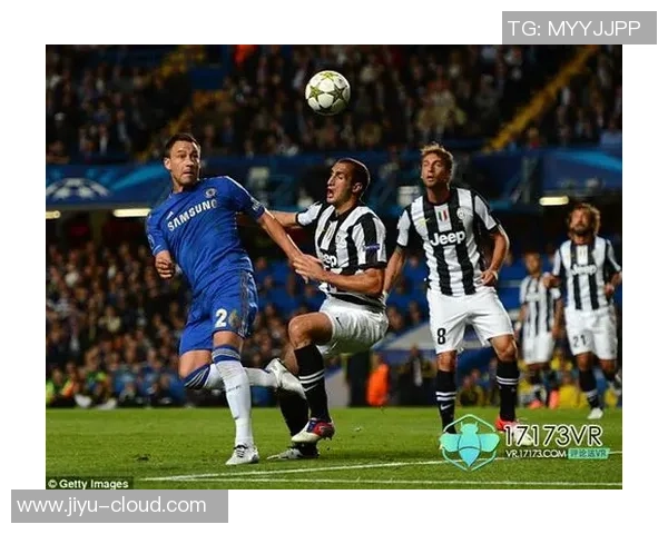 聚焦球星标志性动作展现足球激情与技艺融合的独特魅力